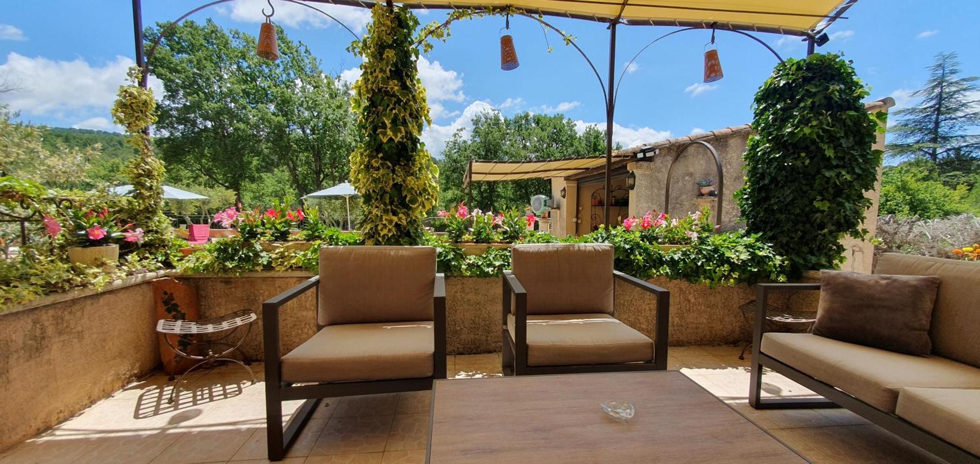 Maison Familiale Avec Piscine Et Boulodrome Dans Le Luberon Villa Caseneuve Eksteriør bilde